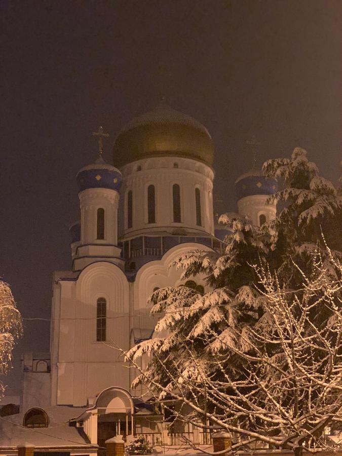 Арт Квартира В Центрі Міста Uzhhorod Luaran gambar